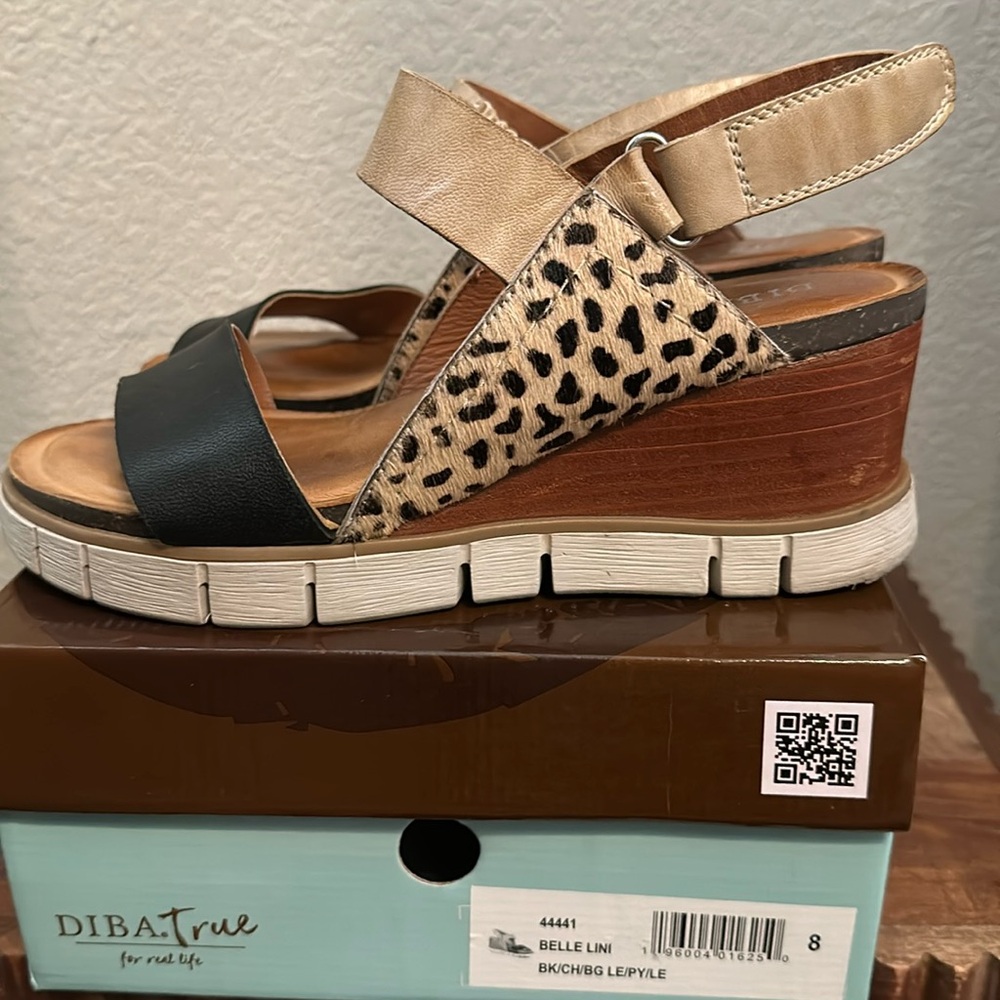 Diba True size 8 wedge